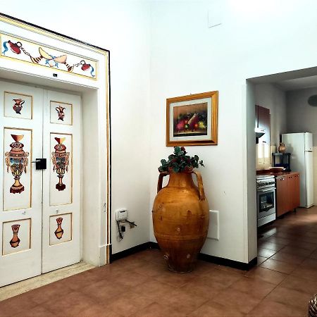 Appartamento Palazzo Antonelli Monopoli Luaran gambar