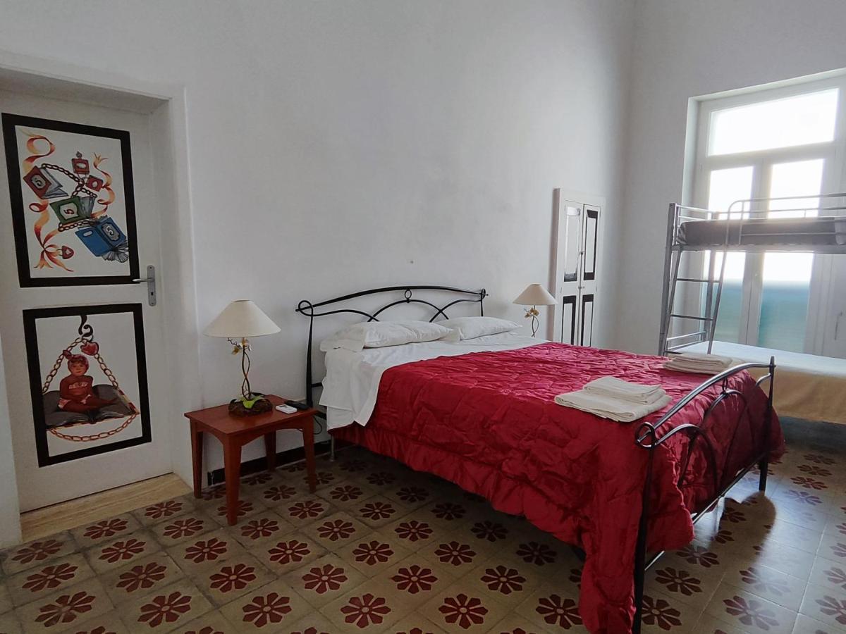 Appartamento Palazzo Antonelli Monopoli Luaran gambar