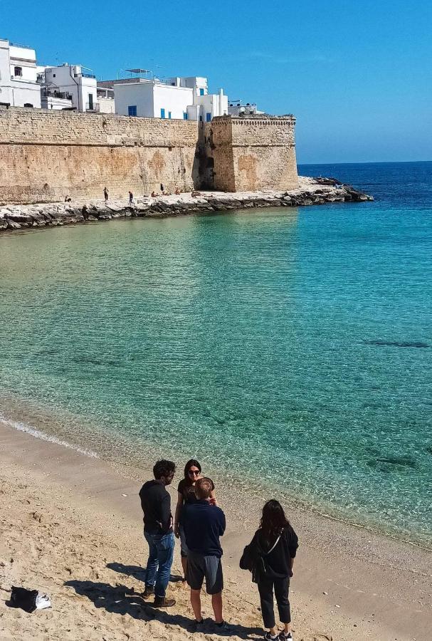 Appartamento Palazzo Antonelli Monopoli Luaran gambar